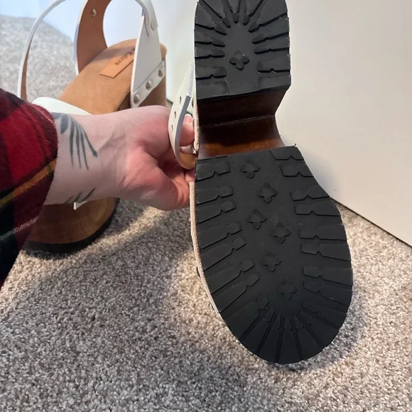 Women’s White and Brown Platform leather straps Sandals size 7.5 - Picture 3 of 4